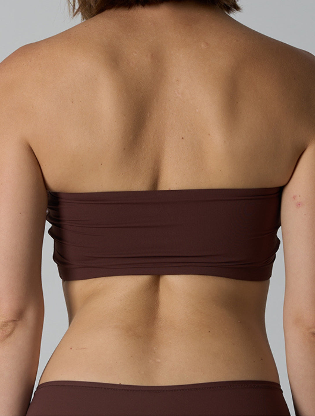 Le soutien-gorge bandeau lisse