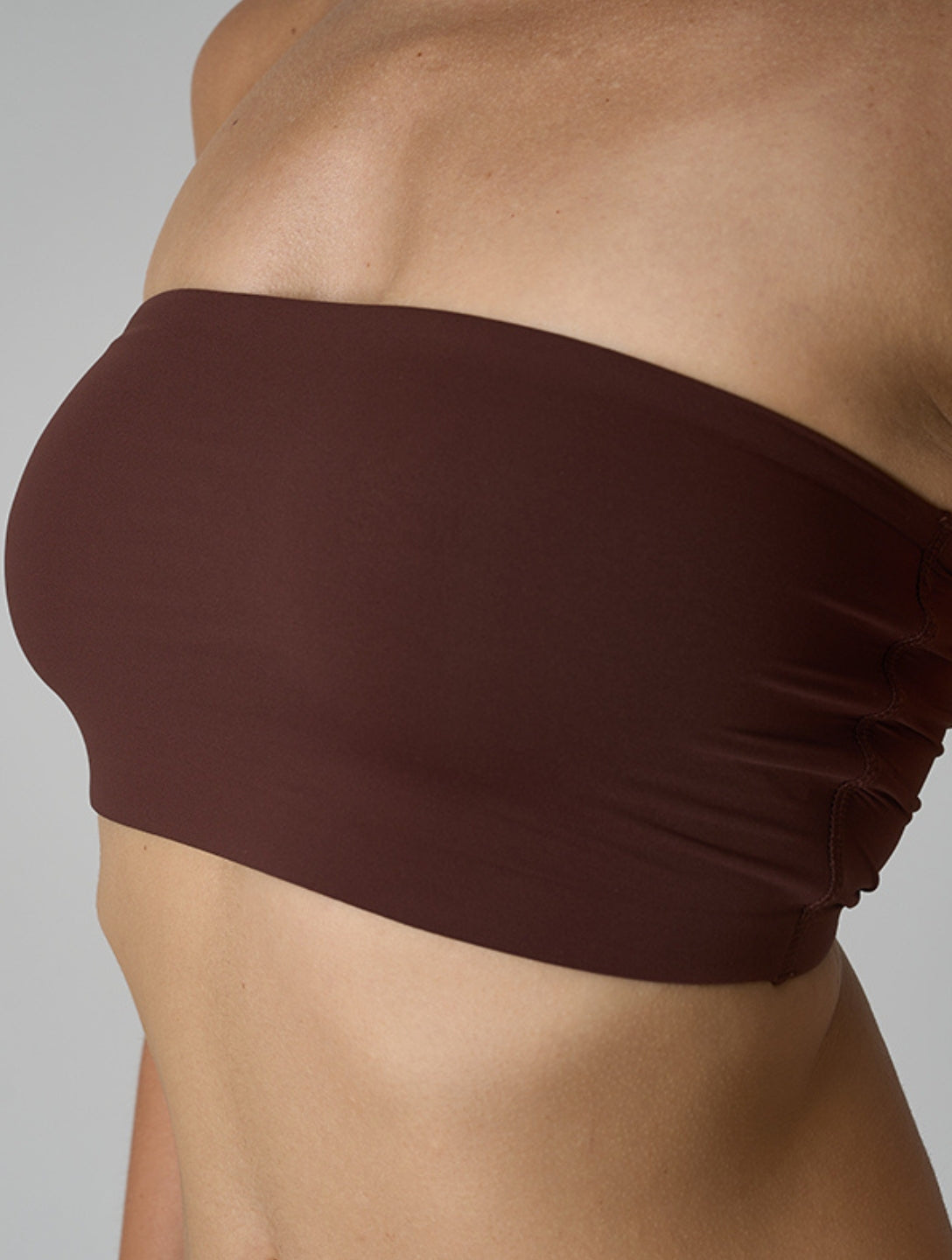 Le soutien-gorge bandeau lisse