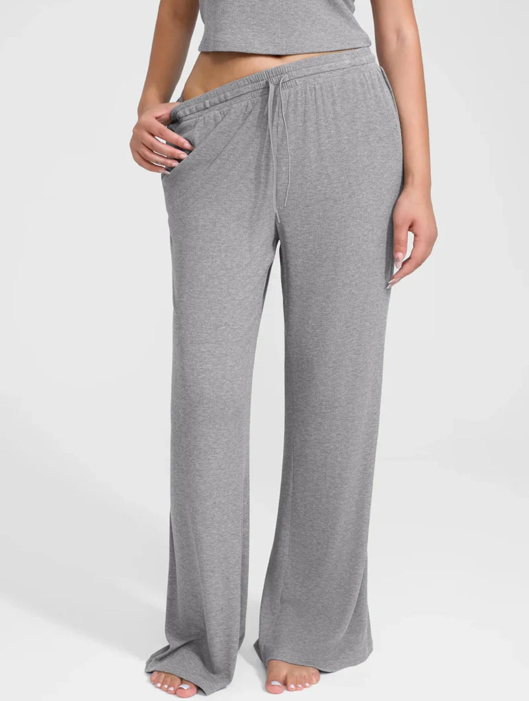 Pantalon de détente à jambes larges et côtes