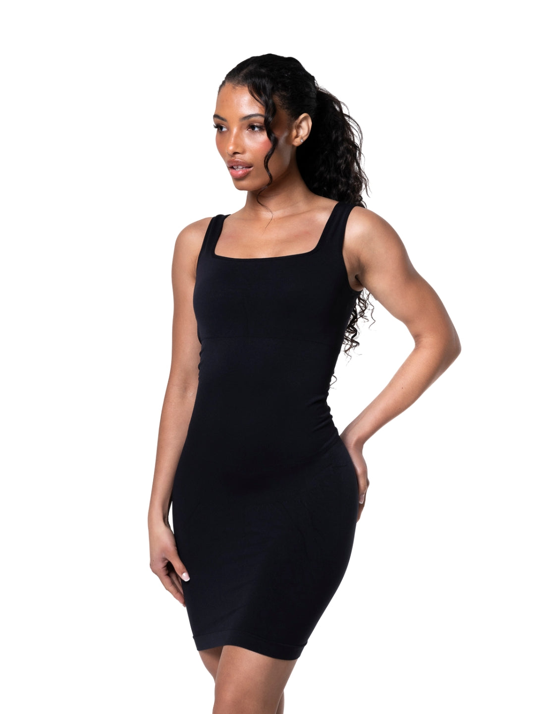 Robe mini gainante sans coutures à col carré